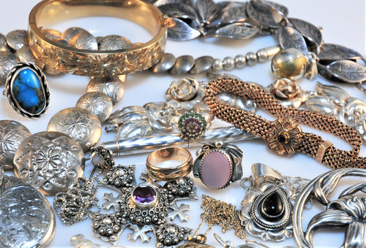Start a Vintage Jewelry Collection