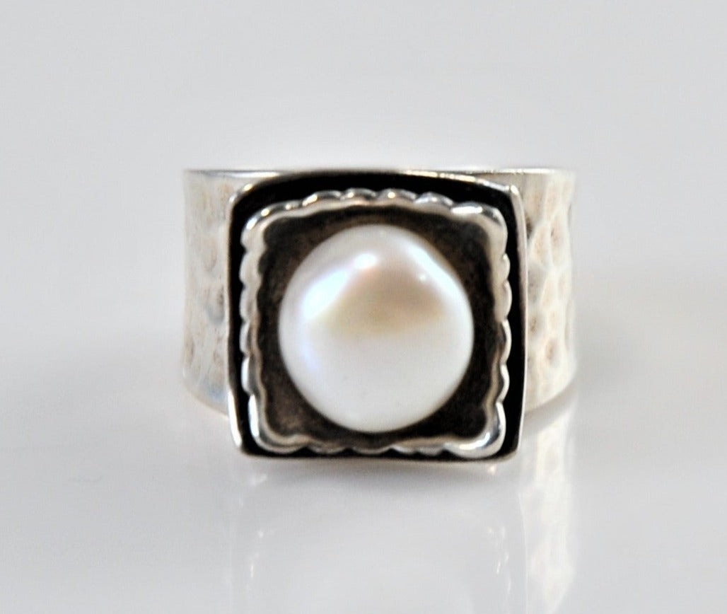 Silpada Sterling Silver Pearl Ring