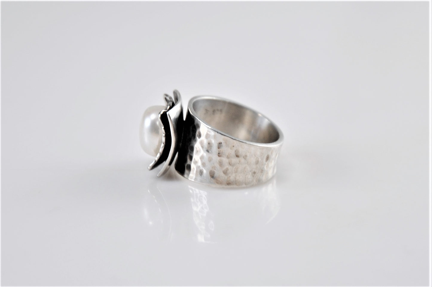 Silpada Sterling Silver Pearl Ring