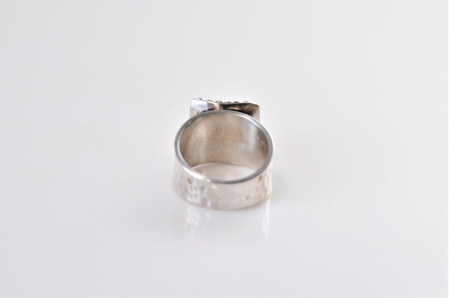 Silpada Sterling Silver Pearl Ring