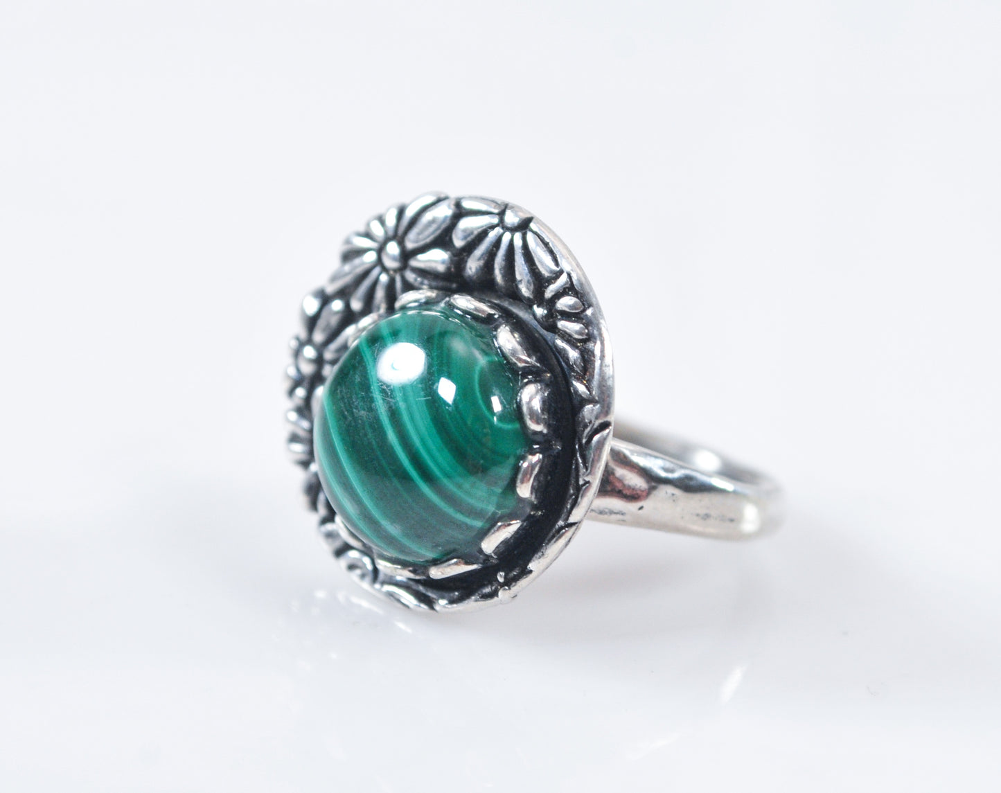 Shablool Didae Sterling Silver Malachite Floral Spinner Ring
