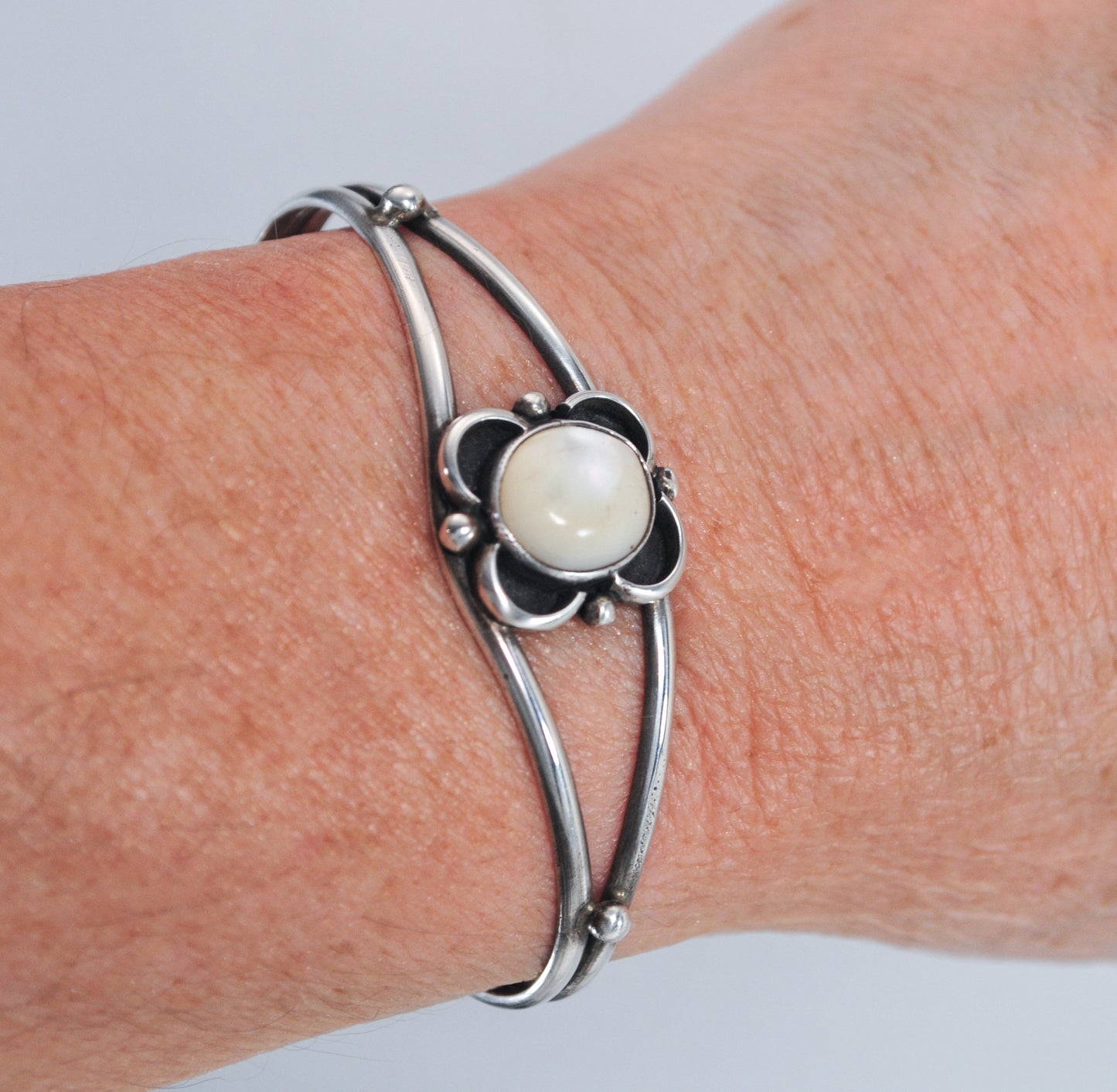 Native American Sterling Silver Mother of Pearl Cuff Bracelet