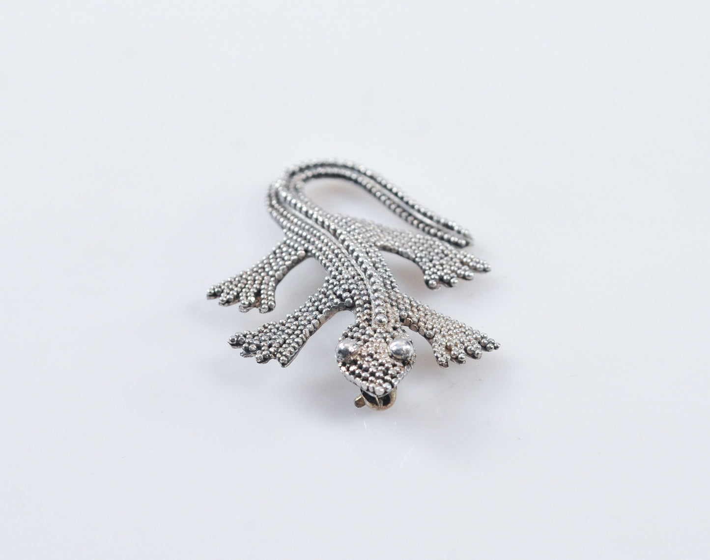Pebbled Sterling Silver Lizard Brooch