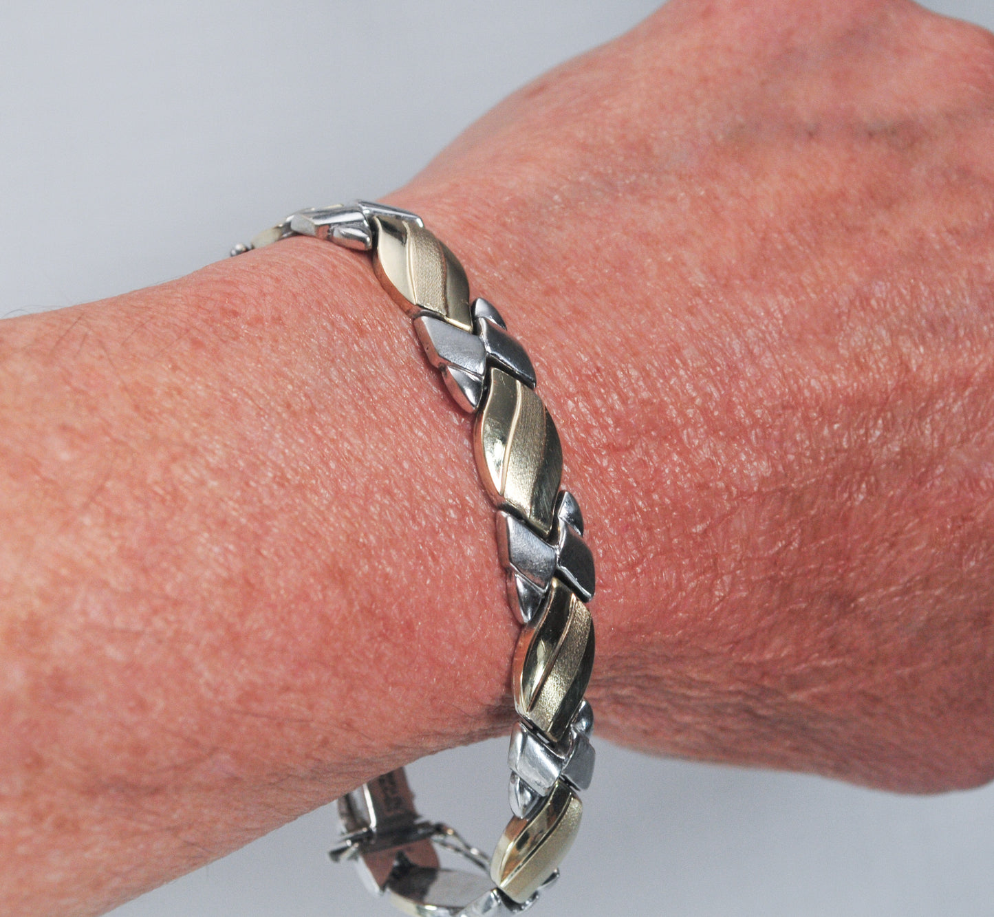 As is - AU Turkey 925 Sterling Silver and Gold Filled Hugs and Kisses Bracelet