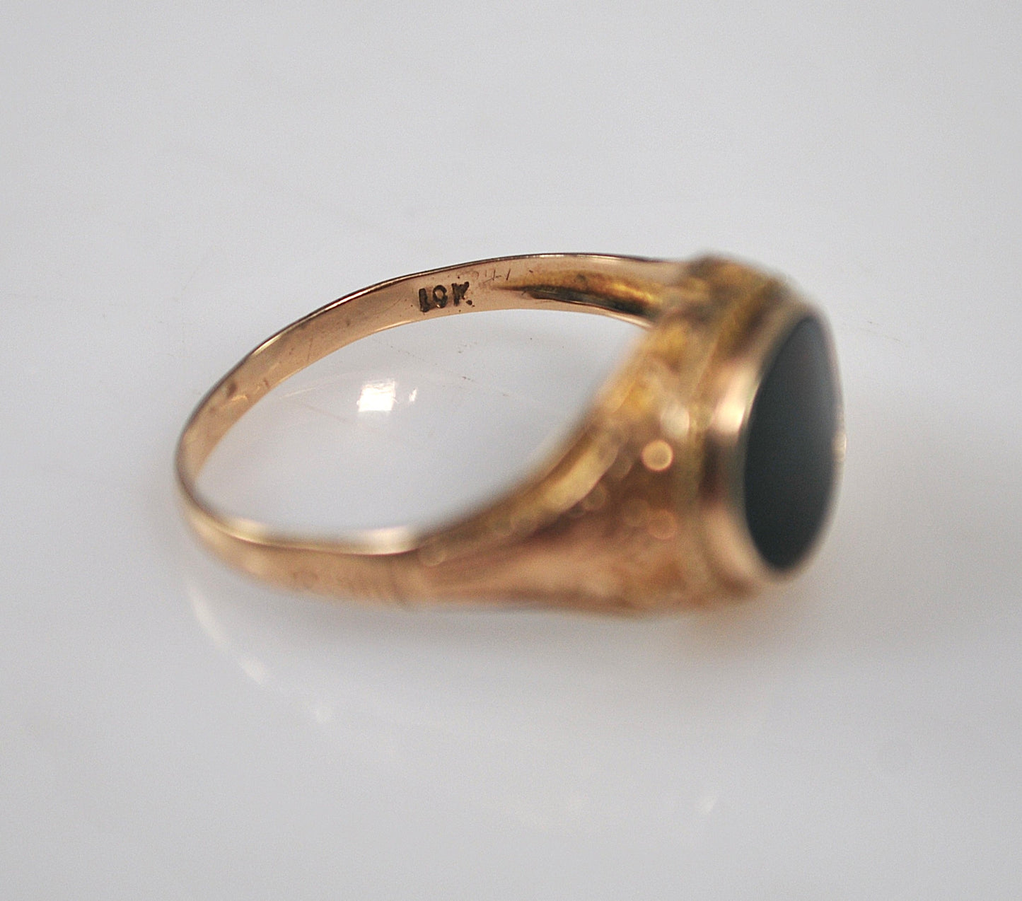 Antique 10K Bloodstone Ring