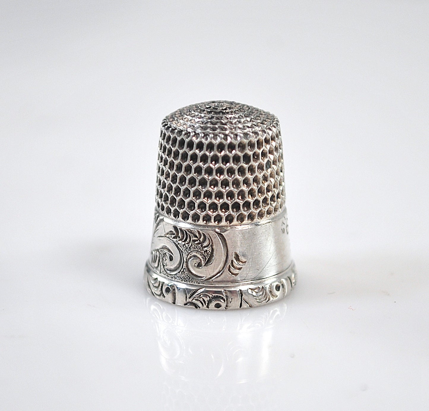 Antique Simons Brothers Sterling Silver Thimble