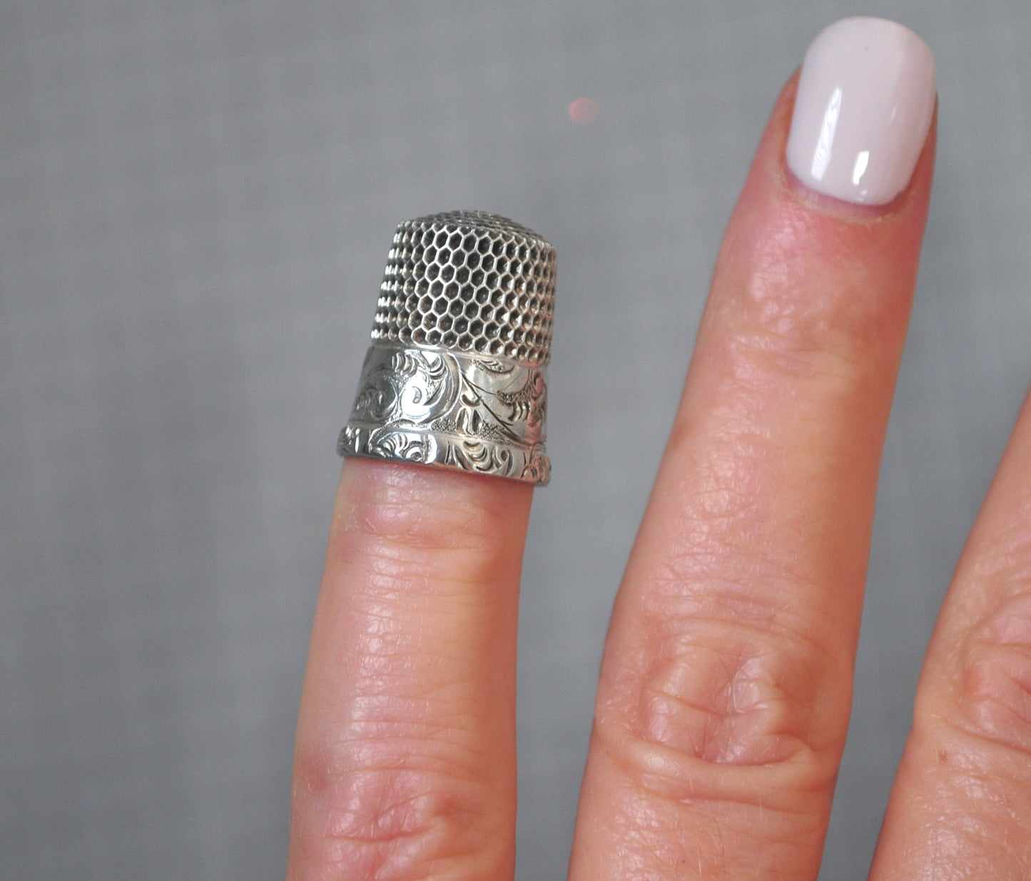 Antique Simons Brothers Sterling Silver Thimble
