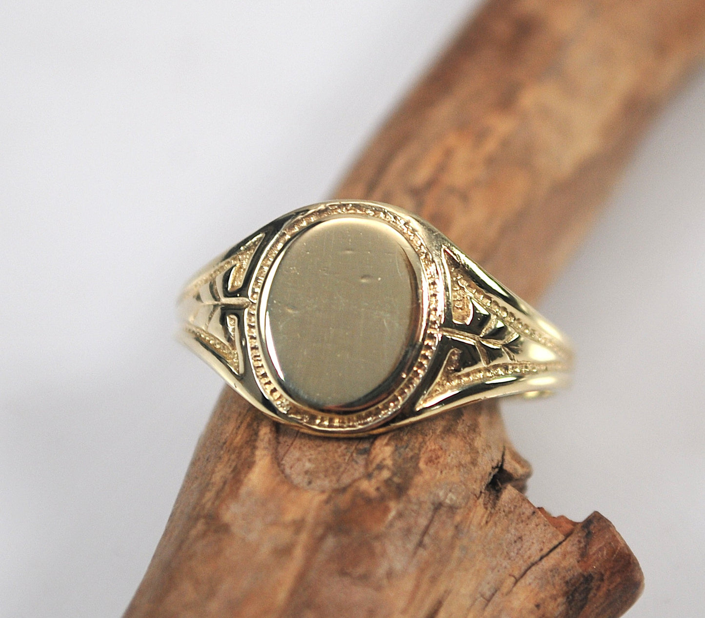 10K Gold Initial Ring