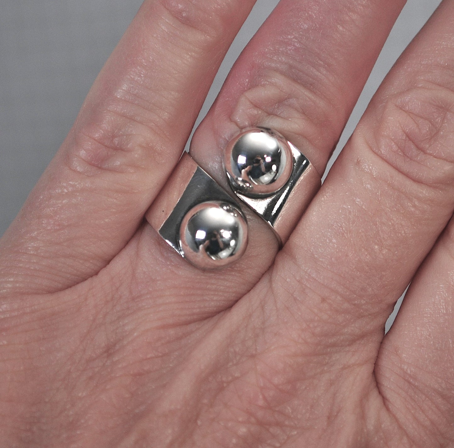 925 Mexico Sterling Silver Bypass Ball Ring