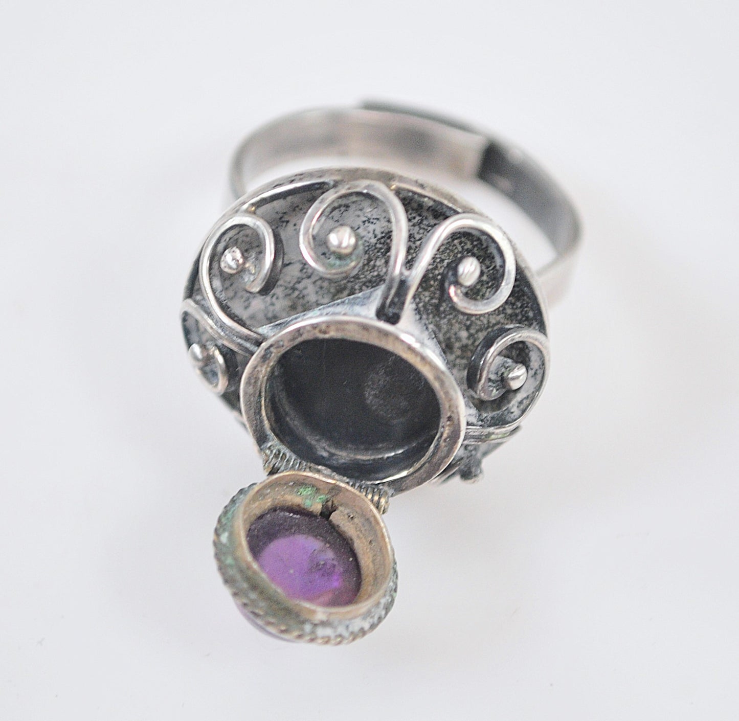 Old Mexico 925 Sterling Silver Amethyst Poison Ring