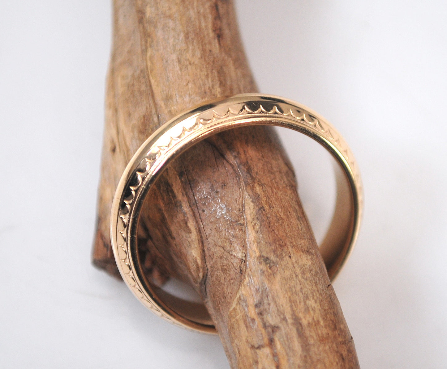 Signed 14K Gold 5mm Wedding Band Ring