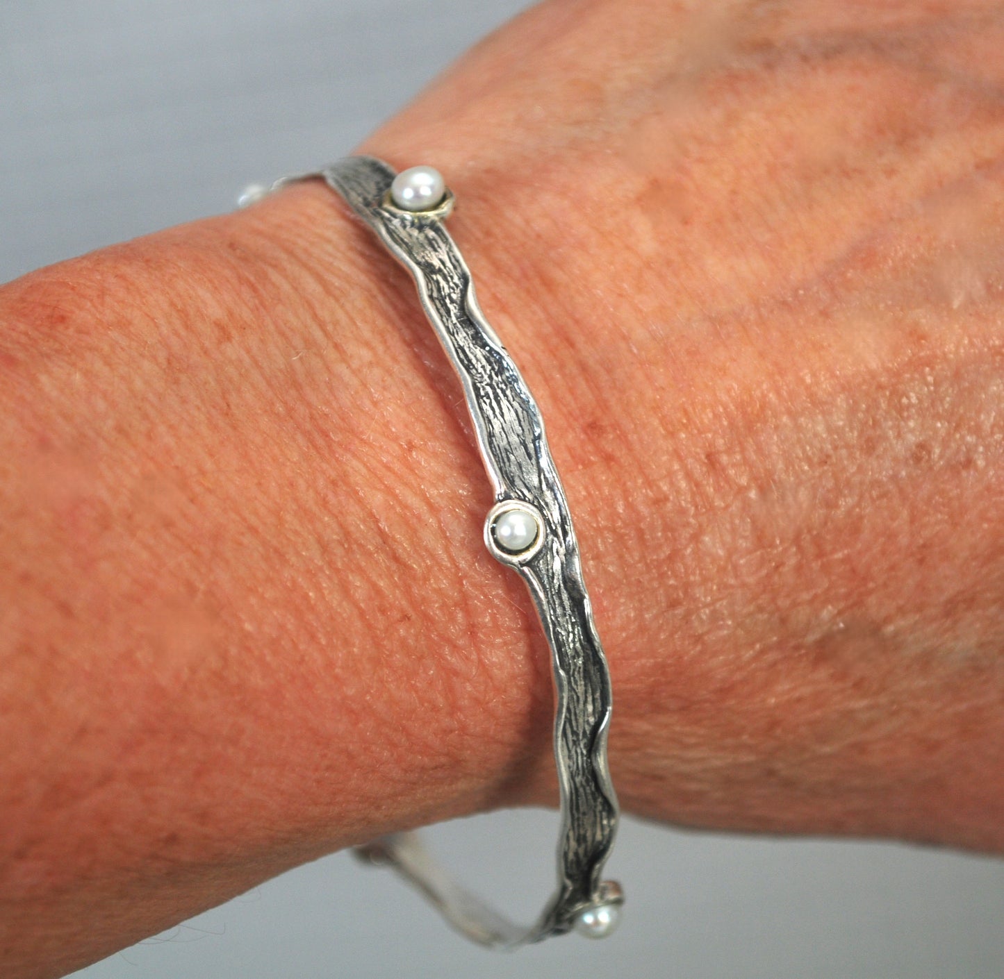 PZ 925 Sterling Silver Pearl Bangle Bracelet