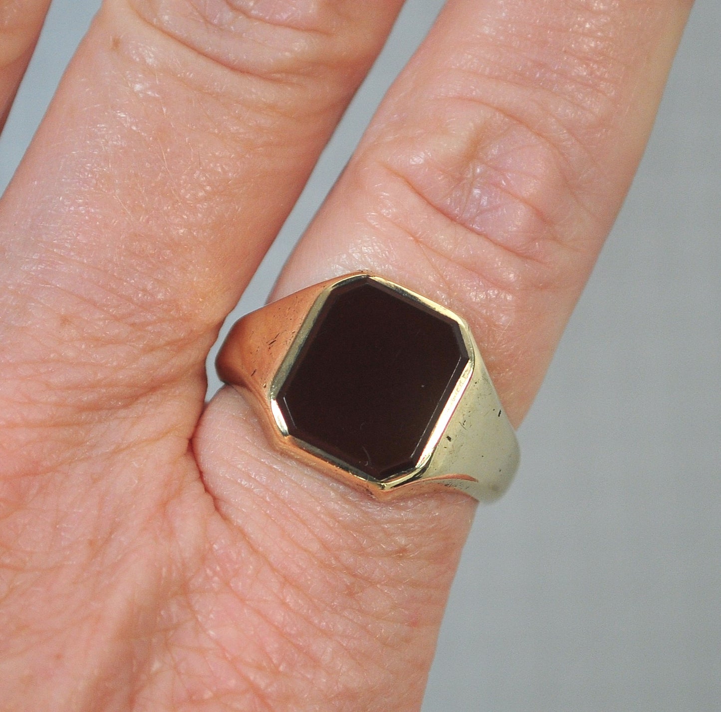 Charles Green & Sons 9K Gold Carnelian Ring