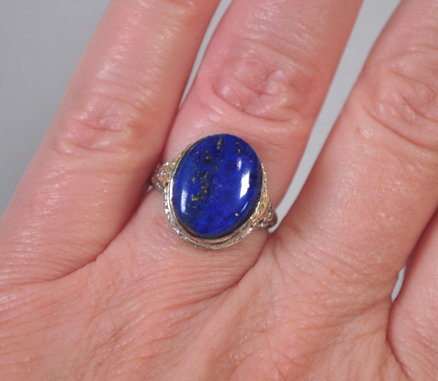 Antique 14K White Gold Lapis Ring