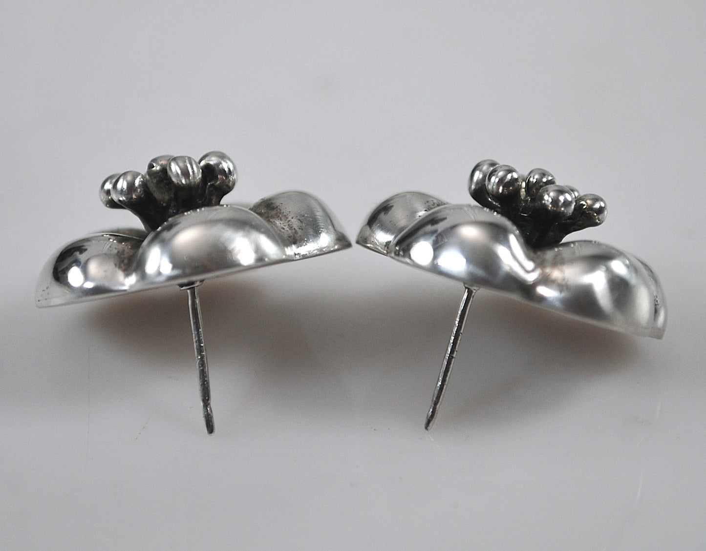 Designer Sterling Silver Flower Earring