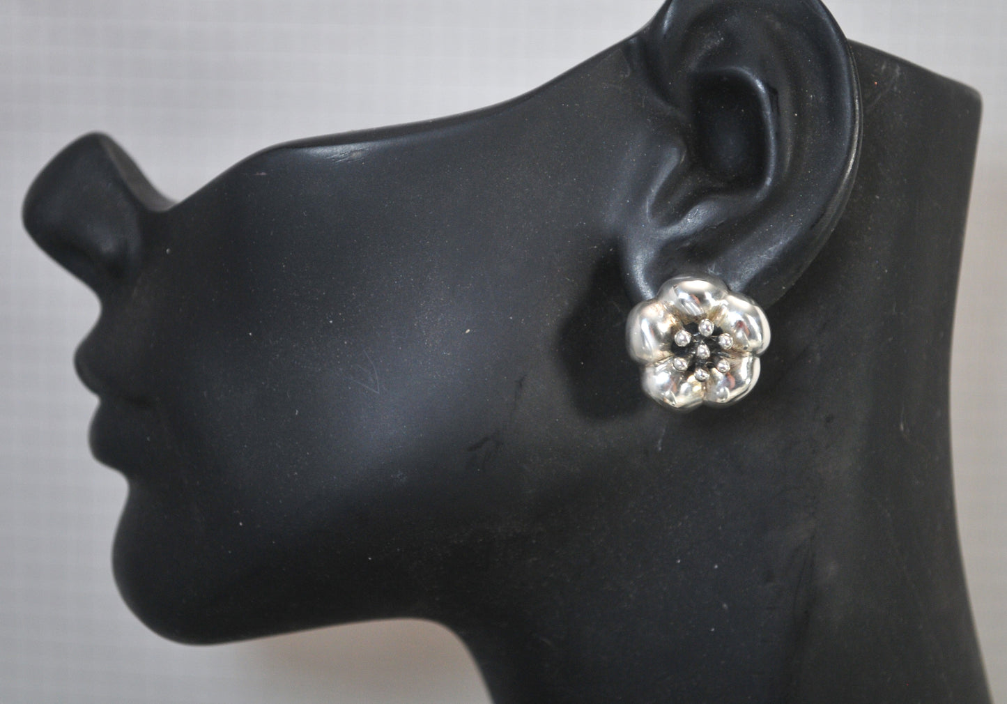 Designer Sterling Silver Flower Earring