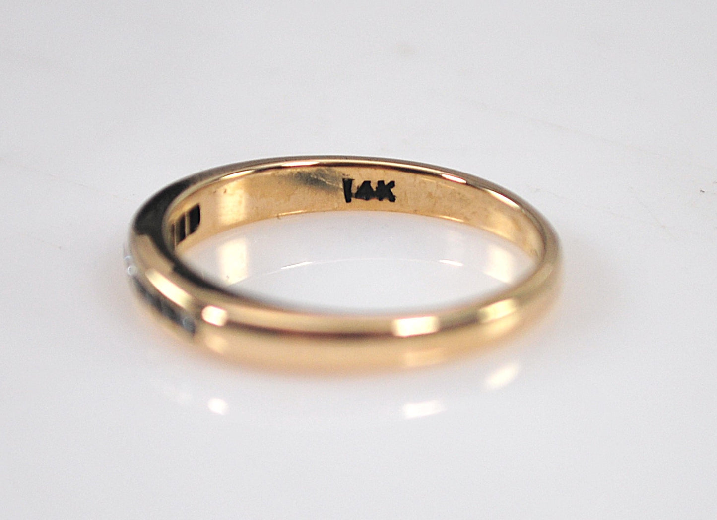 Vintage 14K Gold Diamond Band Ring