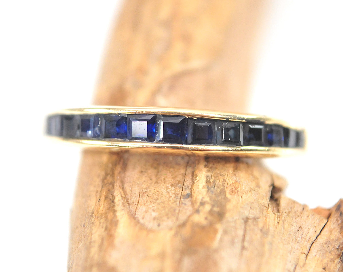 14K Gold Sapphire Band Ring