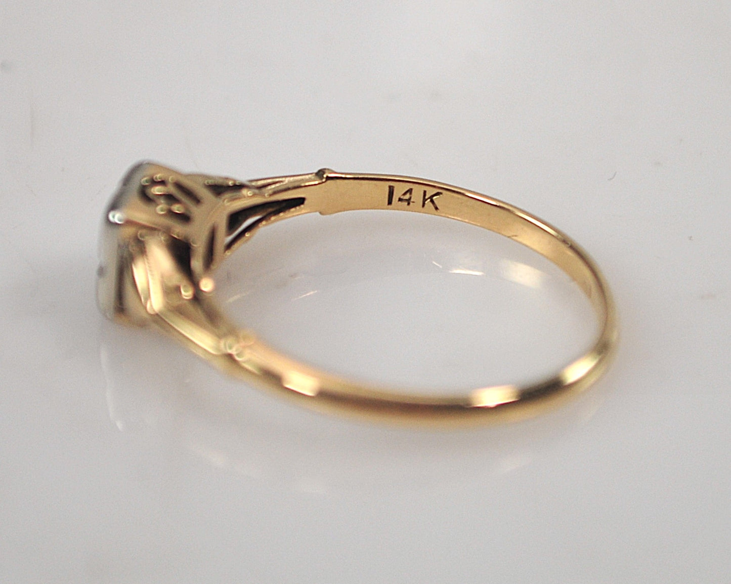 Antique 14K Gold Diamond Ring