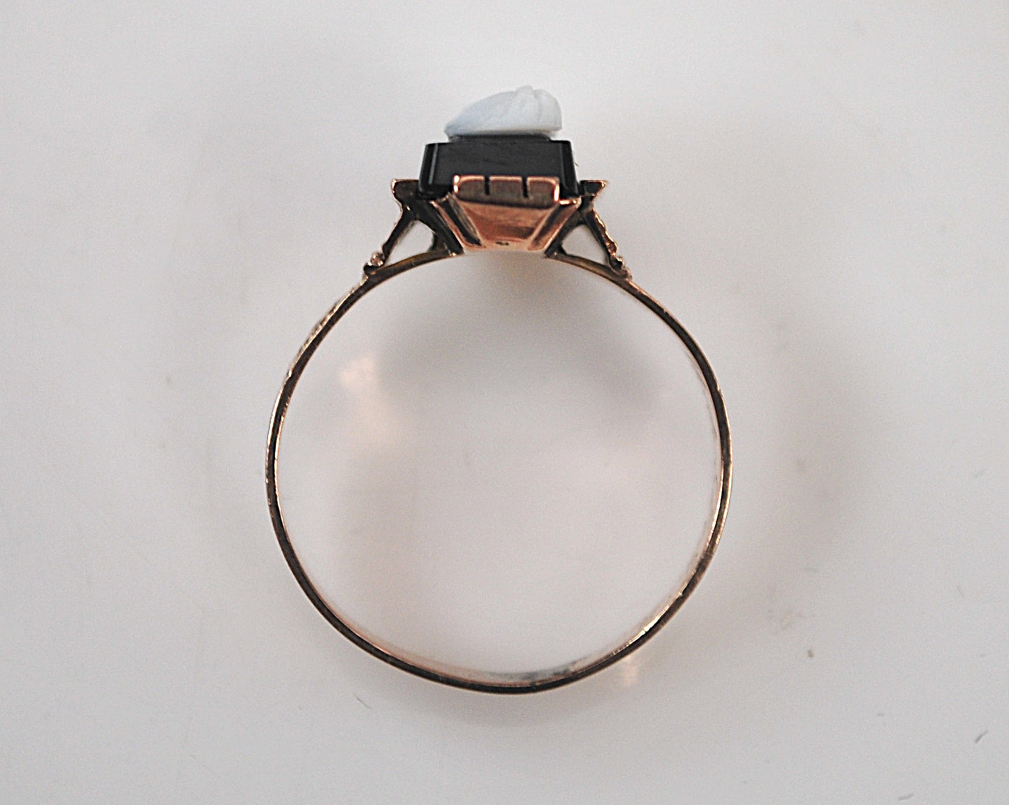 Antique Victorian Gold Hardstone Cameo Ring