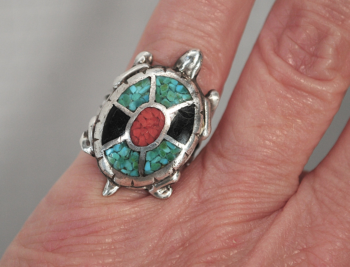 Southwestern Sterling Silver Crushed Coral Turquoise Inlay Turtle Ring