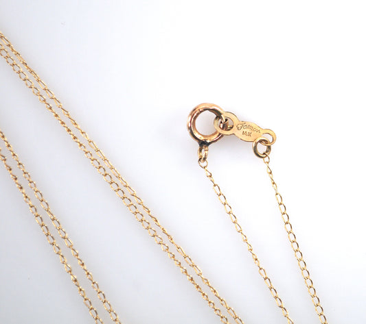 Small Vintage 14K Gold Opal Pendant Necklace