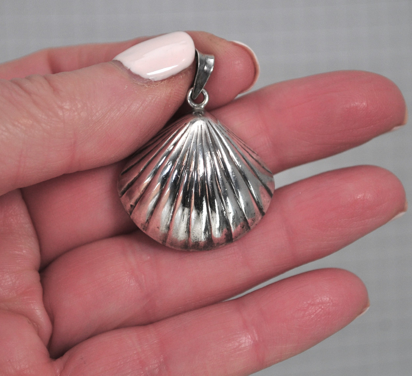 Puffed Sterling Silver Seashell Pendant