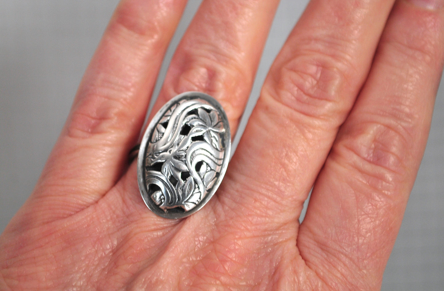 Adjustable Beau Sterling Silver Floral Ring