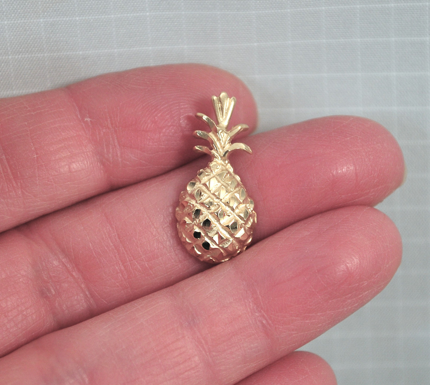 Michael Anthony 14K Gold Pineapple Pendant