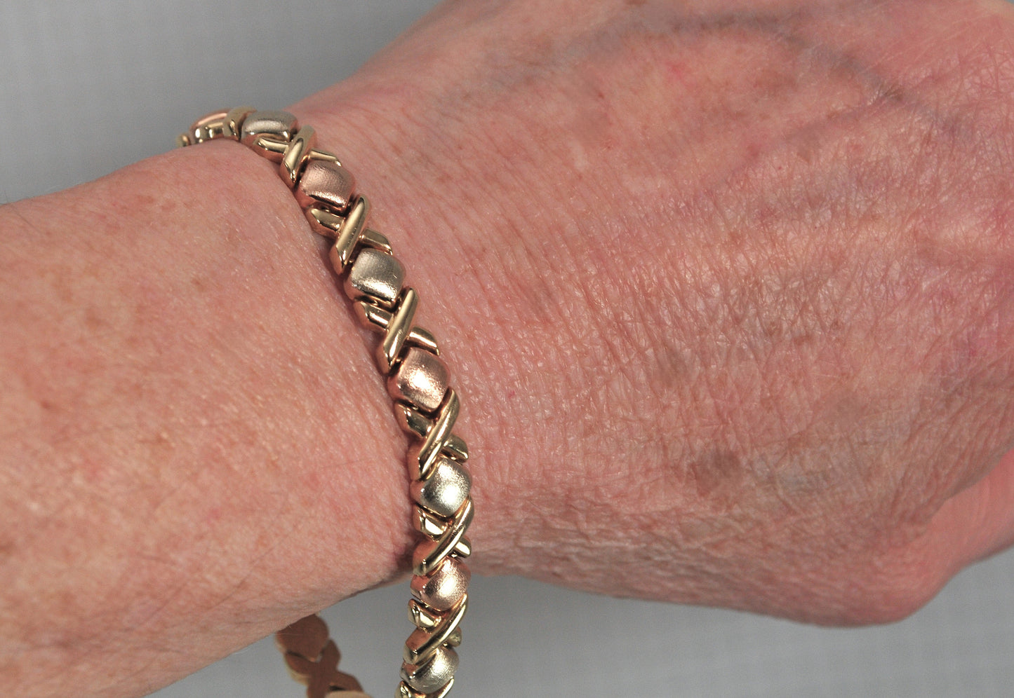 Designer 14K Gold Hugs and Kisses Bracelet