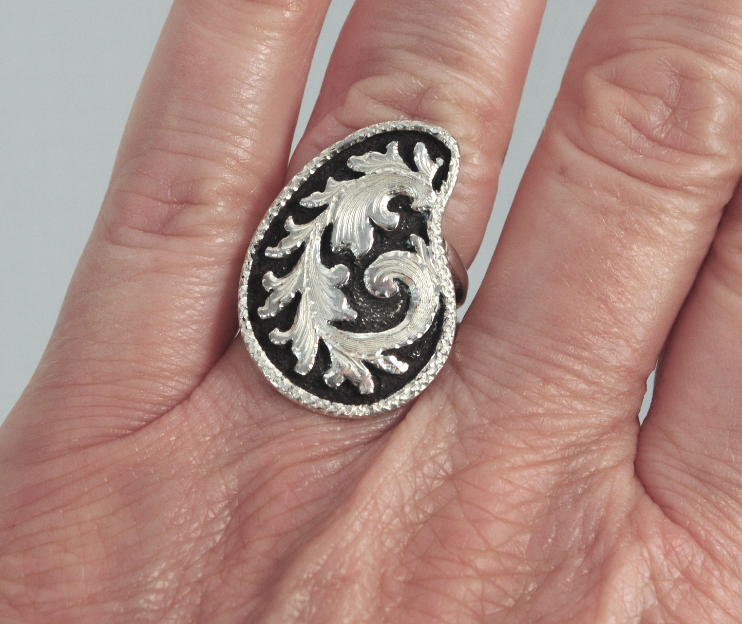 Signed Sterling Floral Floral Paisley Ring