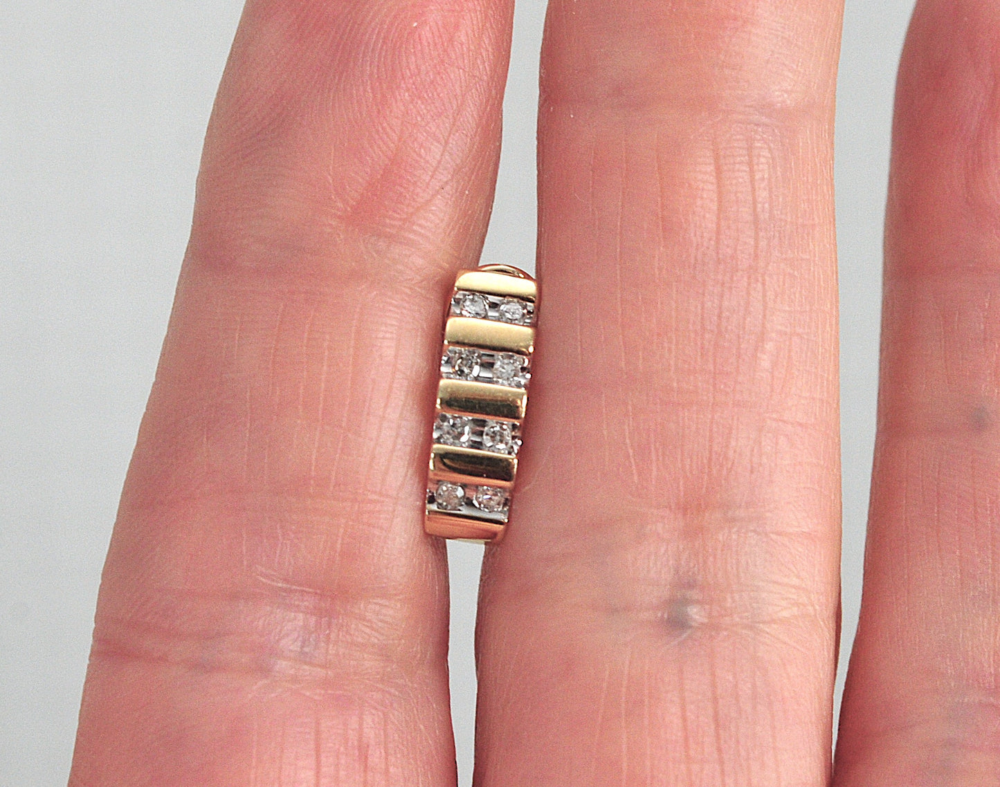 SINGLE 14K Gold Diamond Earring