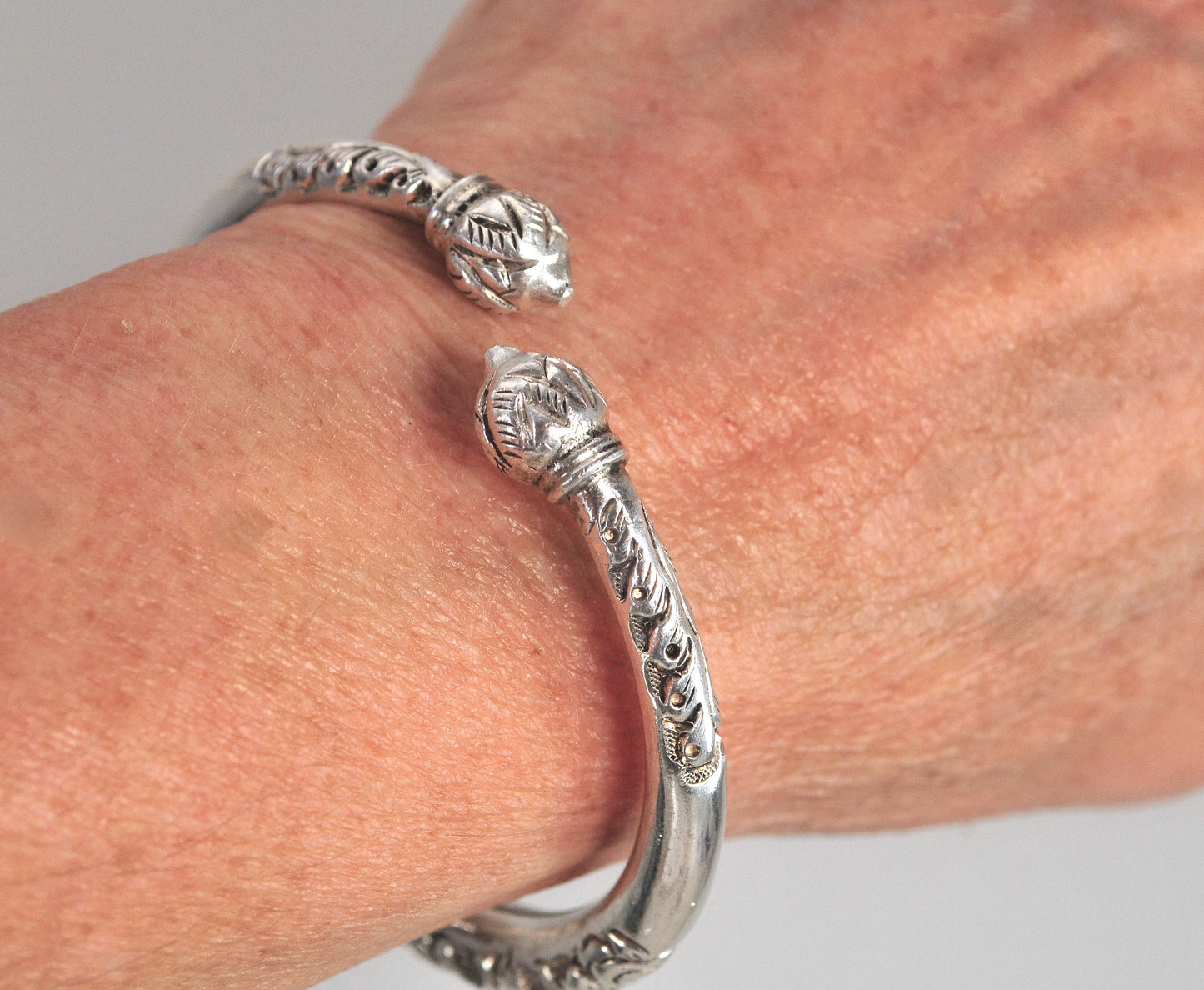 999 Fine Silver Floral Bangle Bracelet