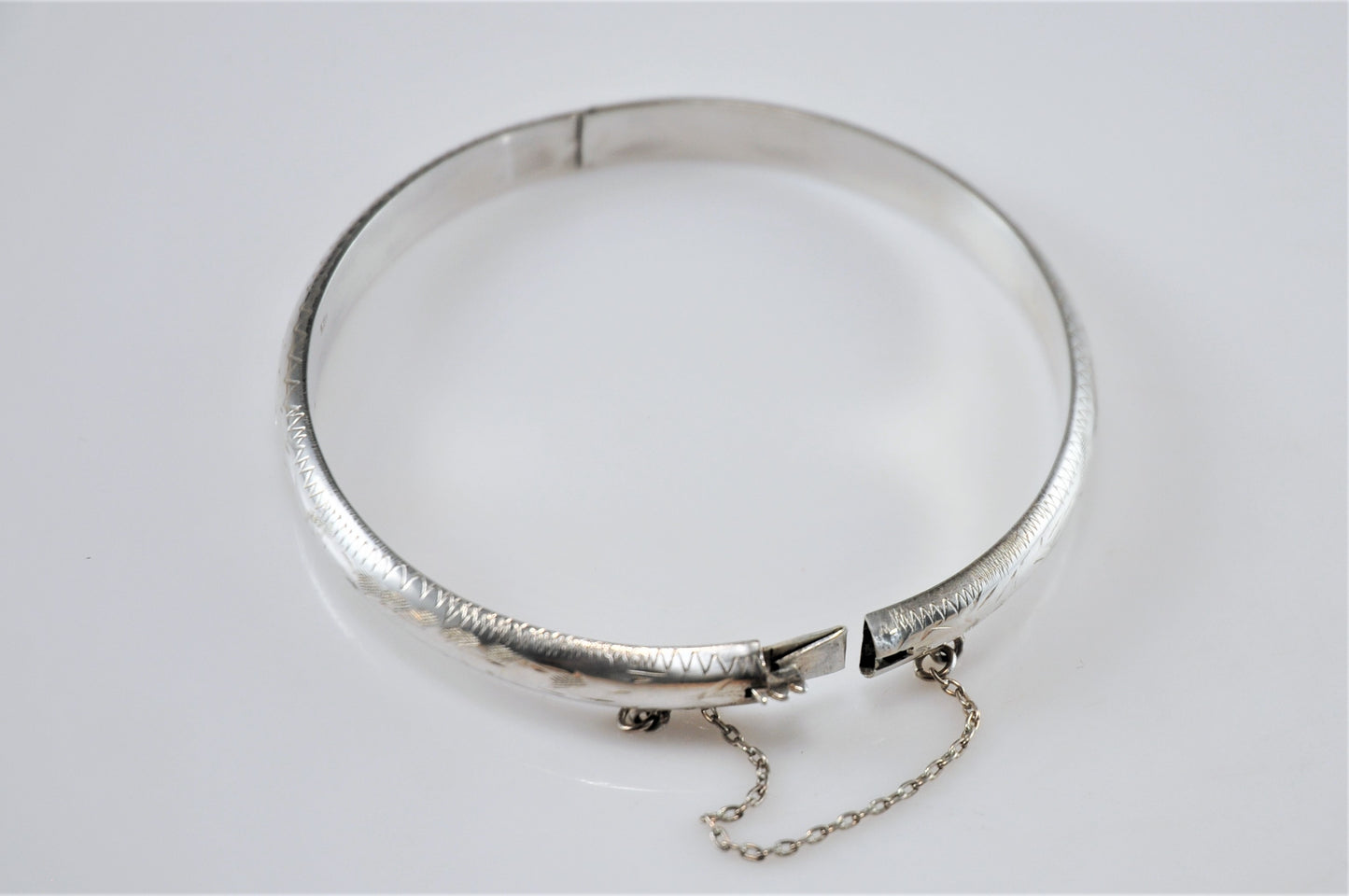 Narrow Sterling Silver Engraved Hinged Bangle, Floral Etched Bangle - silvervintagejewelry