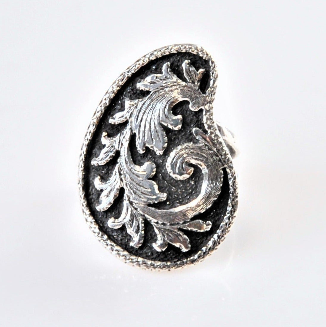 Signed Sterling Floral Floral Paisley Ring