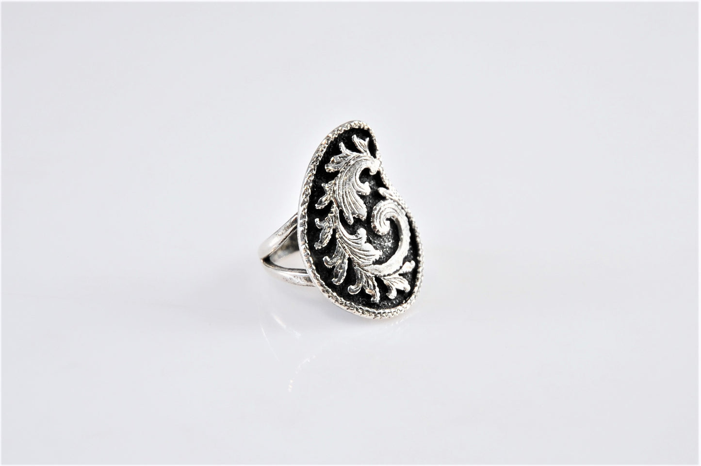 Signed Sterling Floral Floral Paisley Ring
