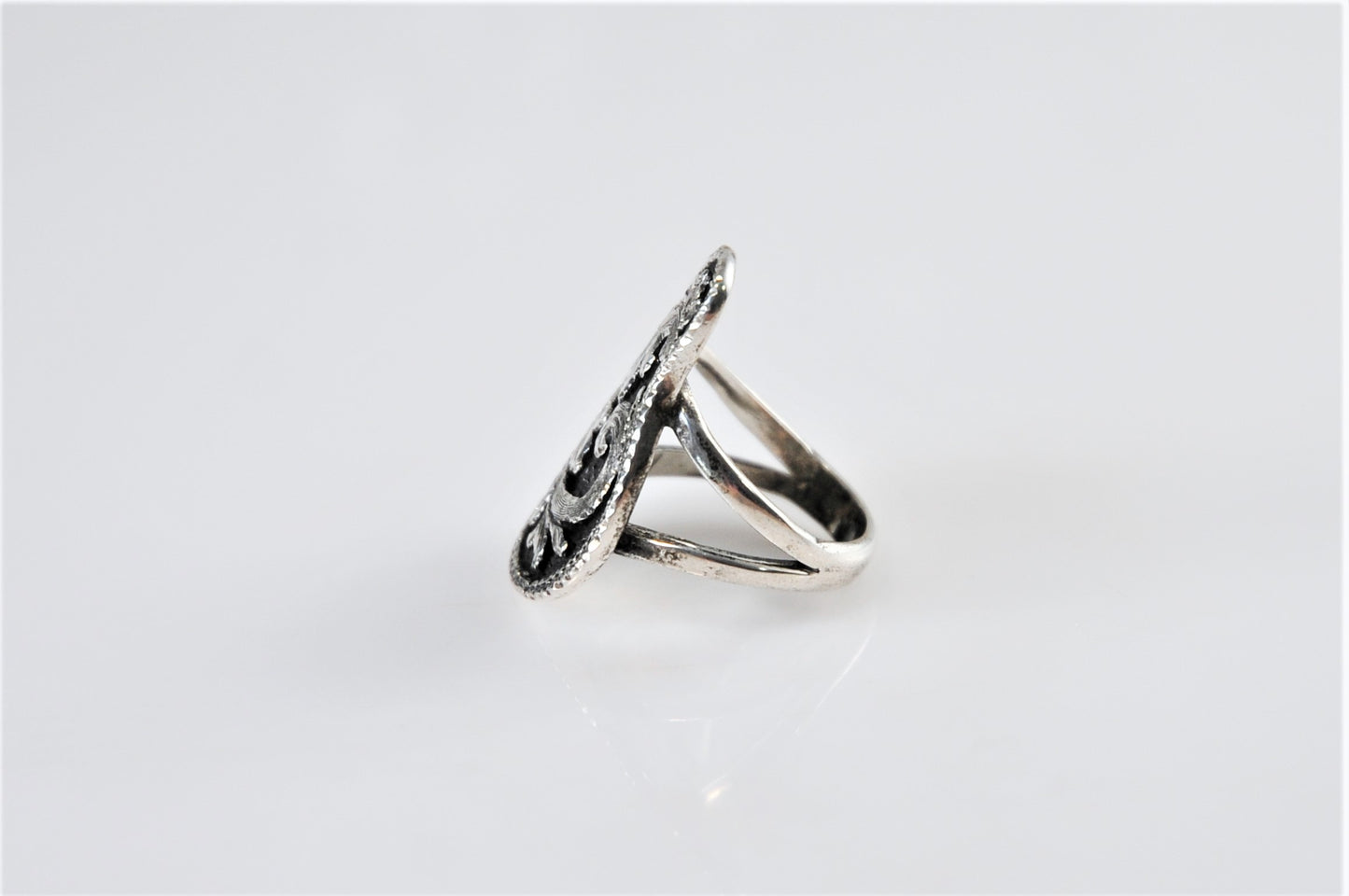 Signed Sterling Floral Floral Paisley Ring