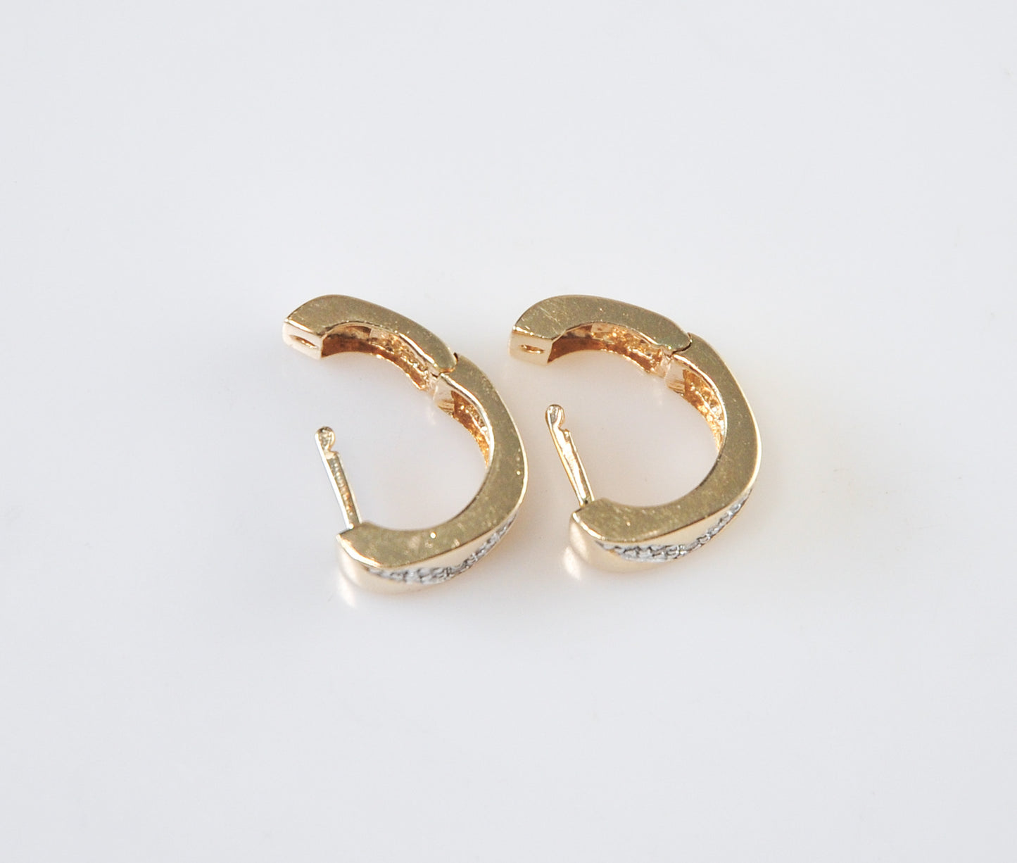 14K Gold Diamond Huggie Hoop Earrings