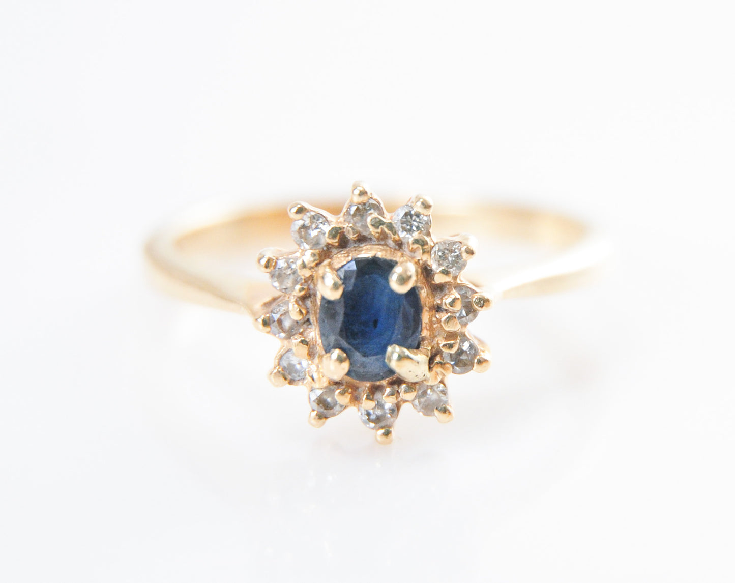 14K Yellow Gold Sapphire Diamond Surround Ring Size 7 1/2