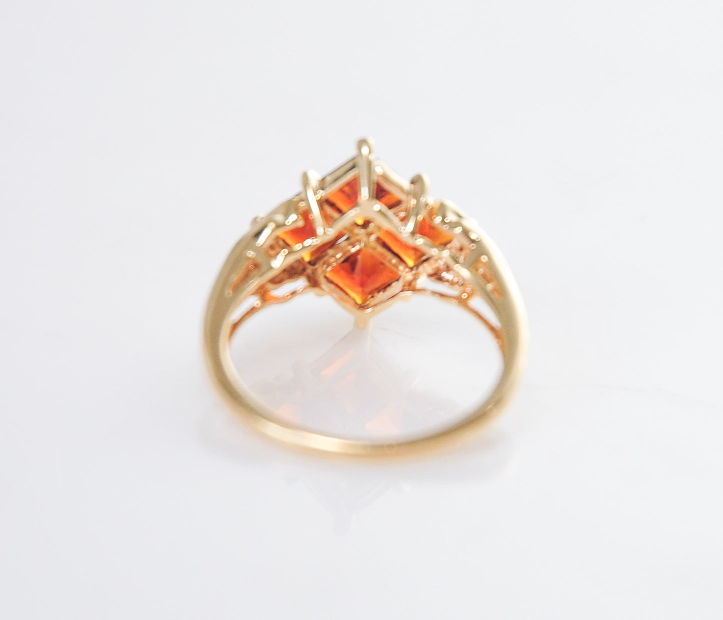 Designer 14K Gold Garnet Ring Size 8 1/4