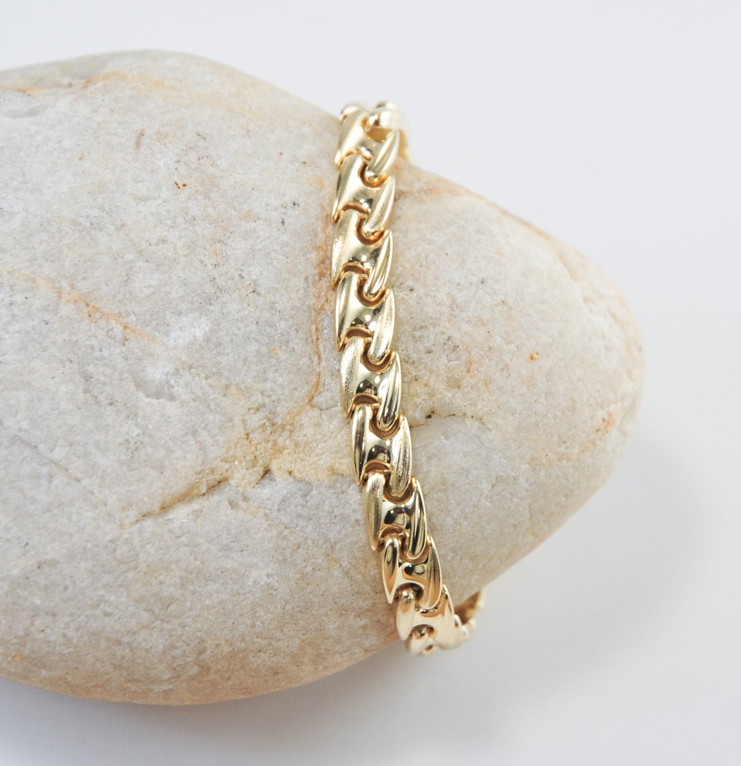 Italy 14K Gold Fancy Link Bracelet