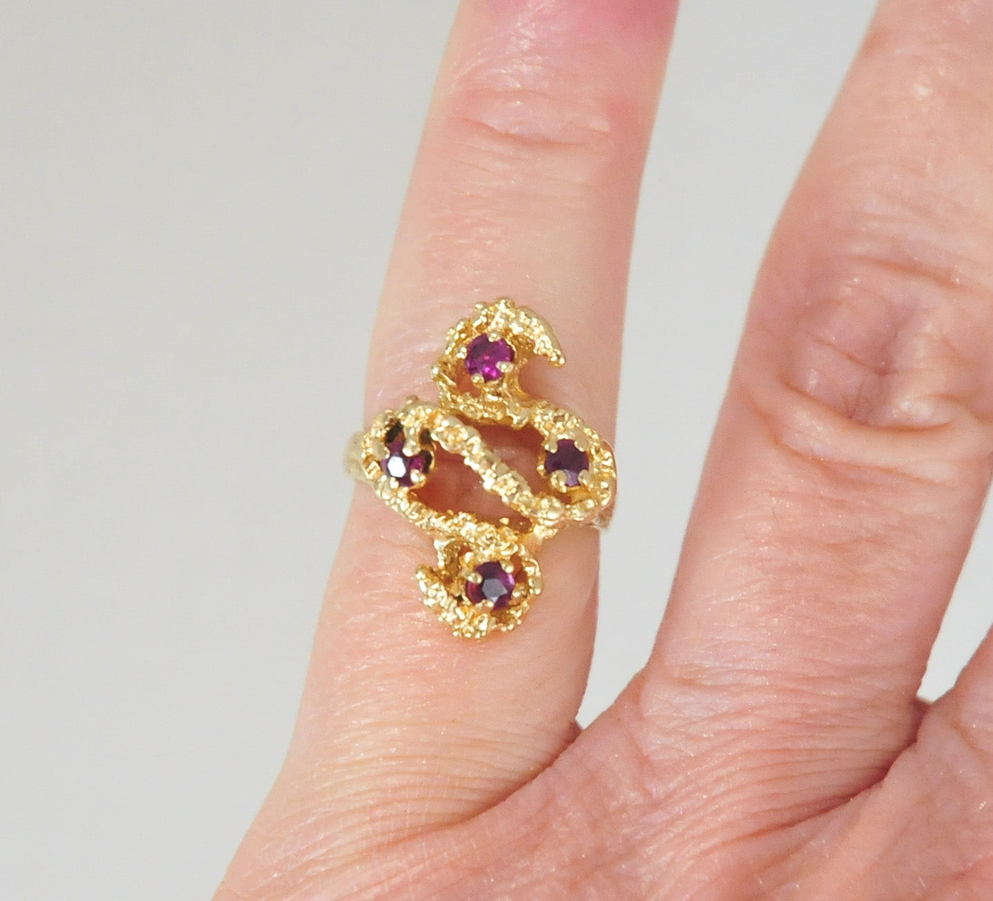 Heavy Vintage 14K Gold Ruby Ring