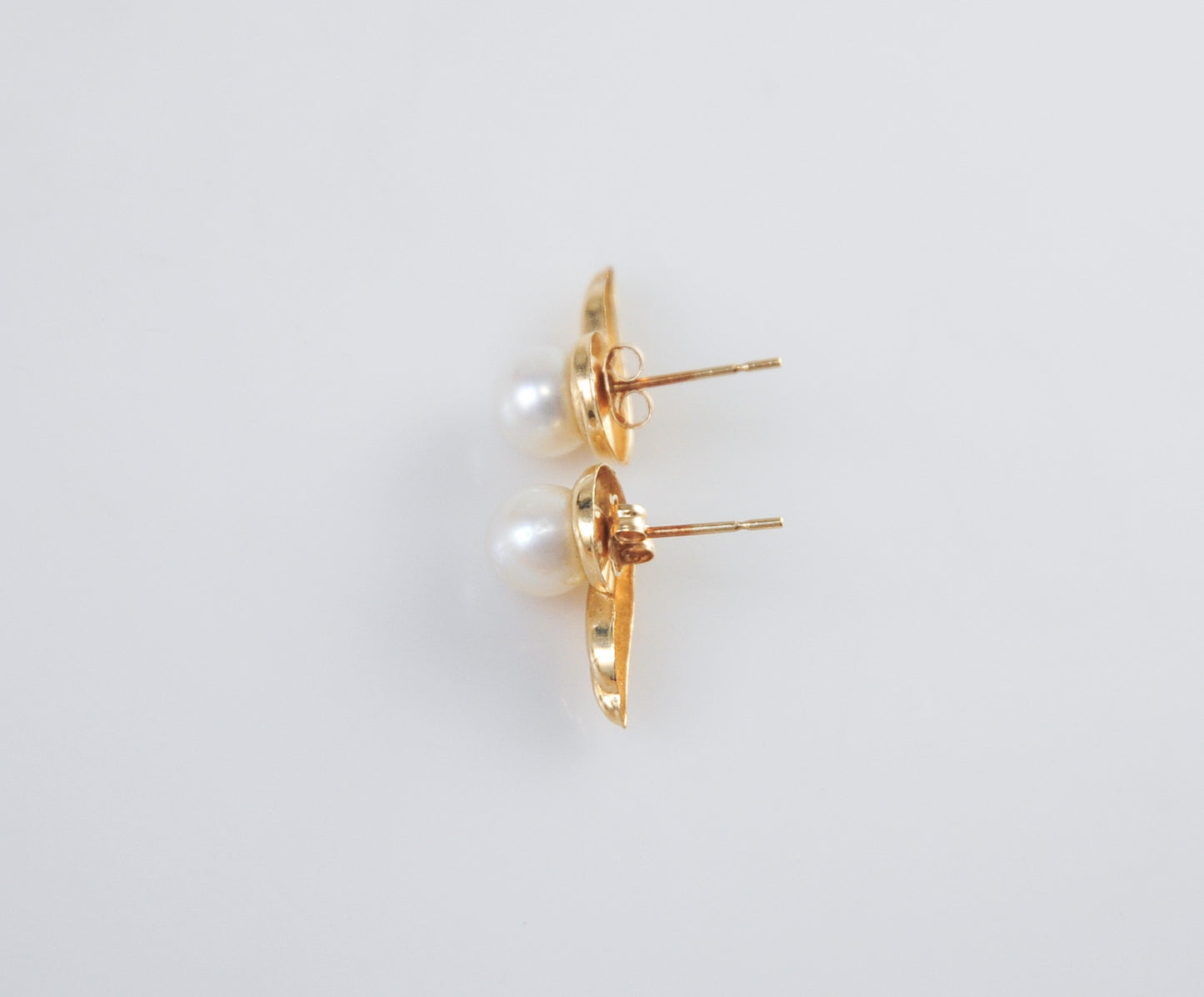 Vintage 14K Gold Pearl Earrings