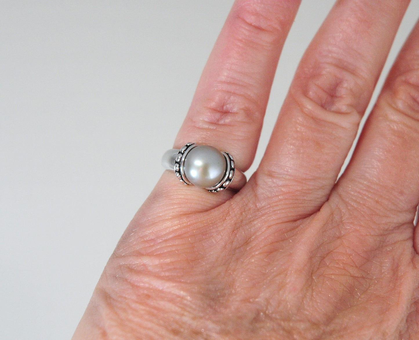 Designer Sterling Silver 9mm Pearl Ring Size 5 1/4