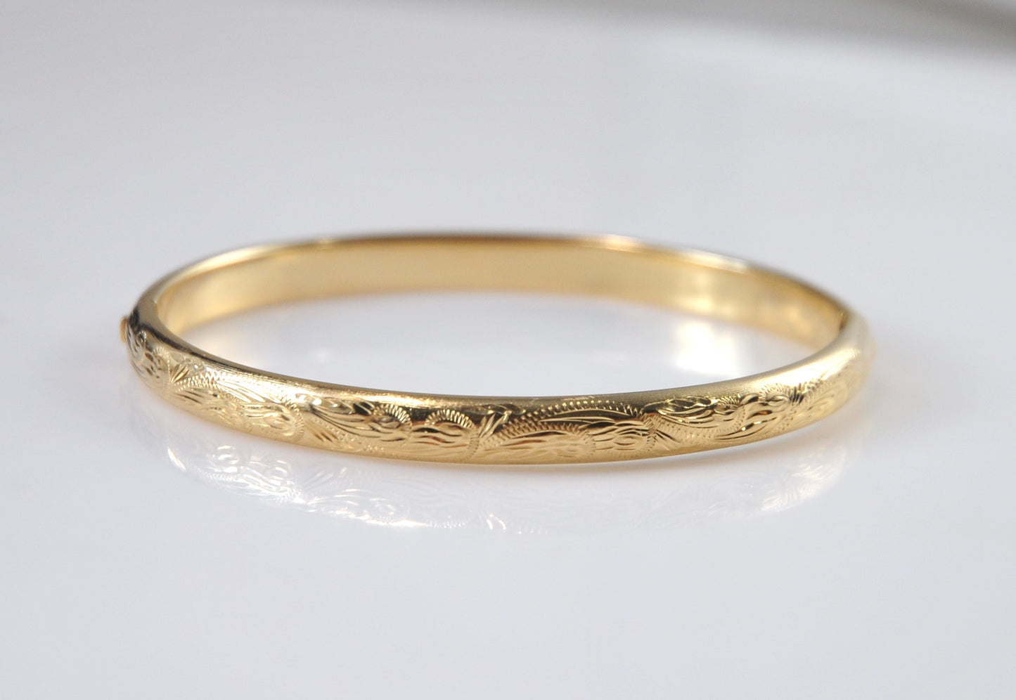 RESERVED for R - Vintage Milor 14K Gold Hinged Bangle Bracelet