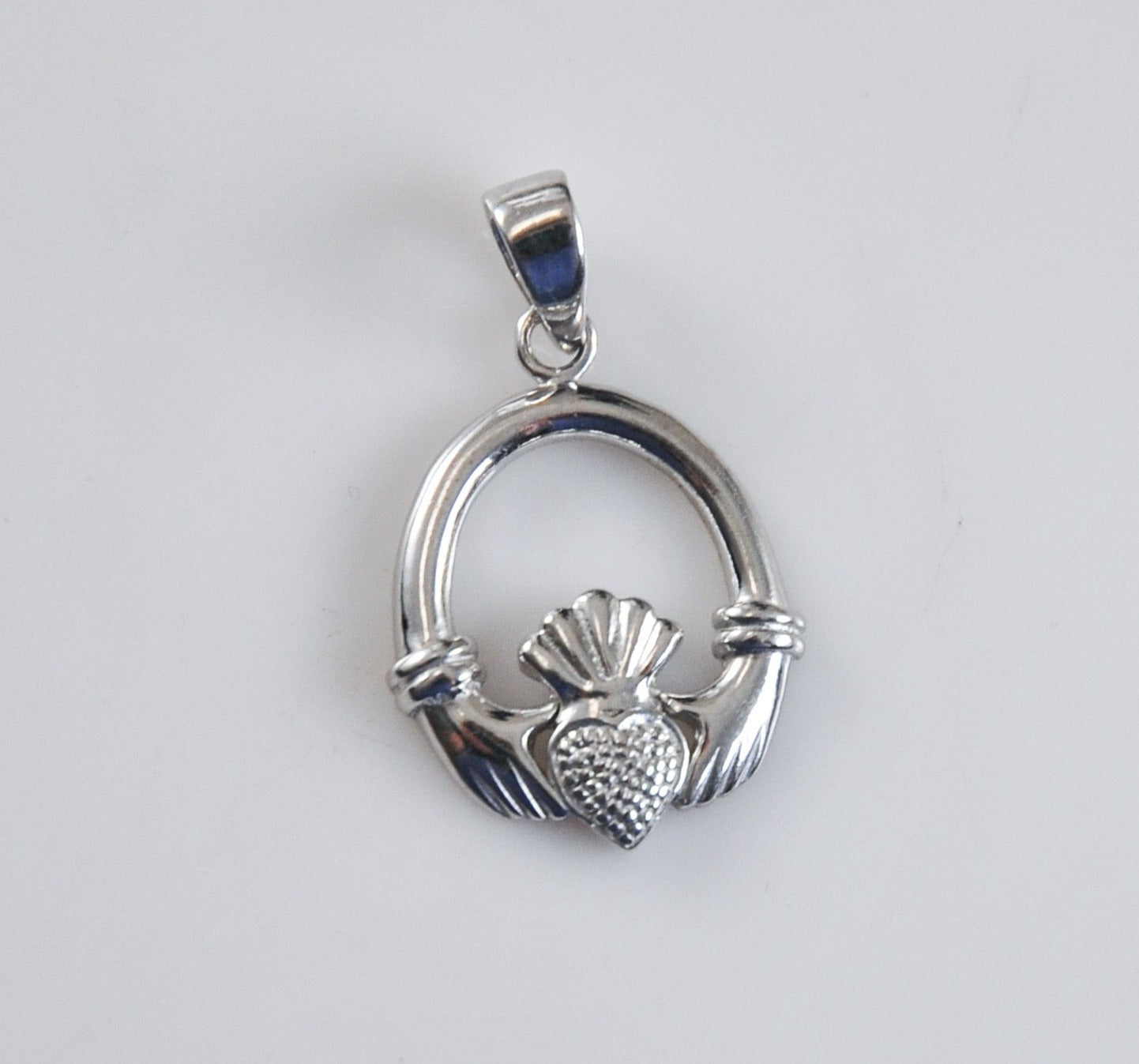 Sterling Silver Celtic Claddagh Pendant