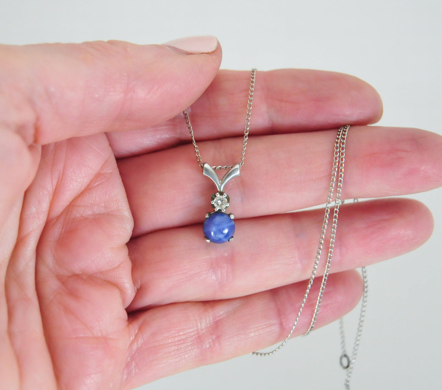 14K White Gold Blue Star Sapphire Diamond Pendant Necklace