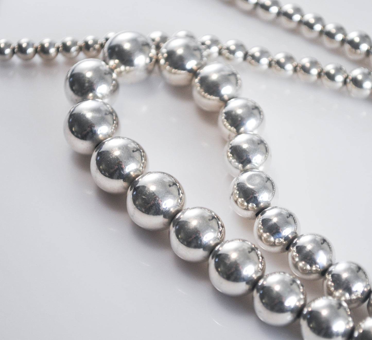 Heavy Sterling Silver Graduated Bead Ball Necklace 30 Inches