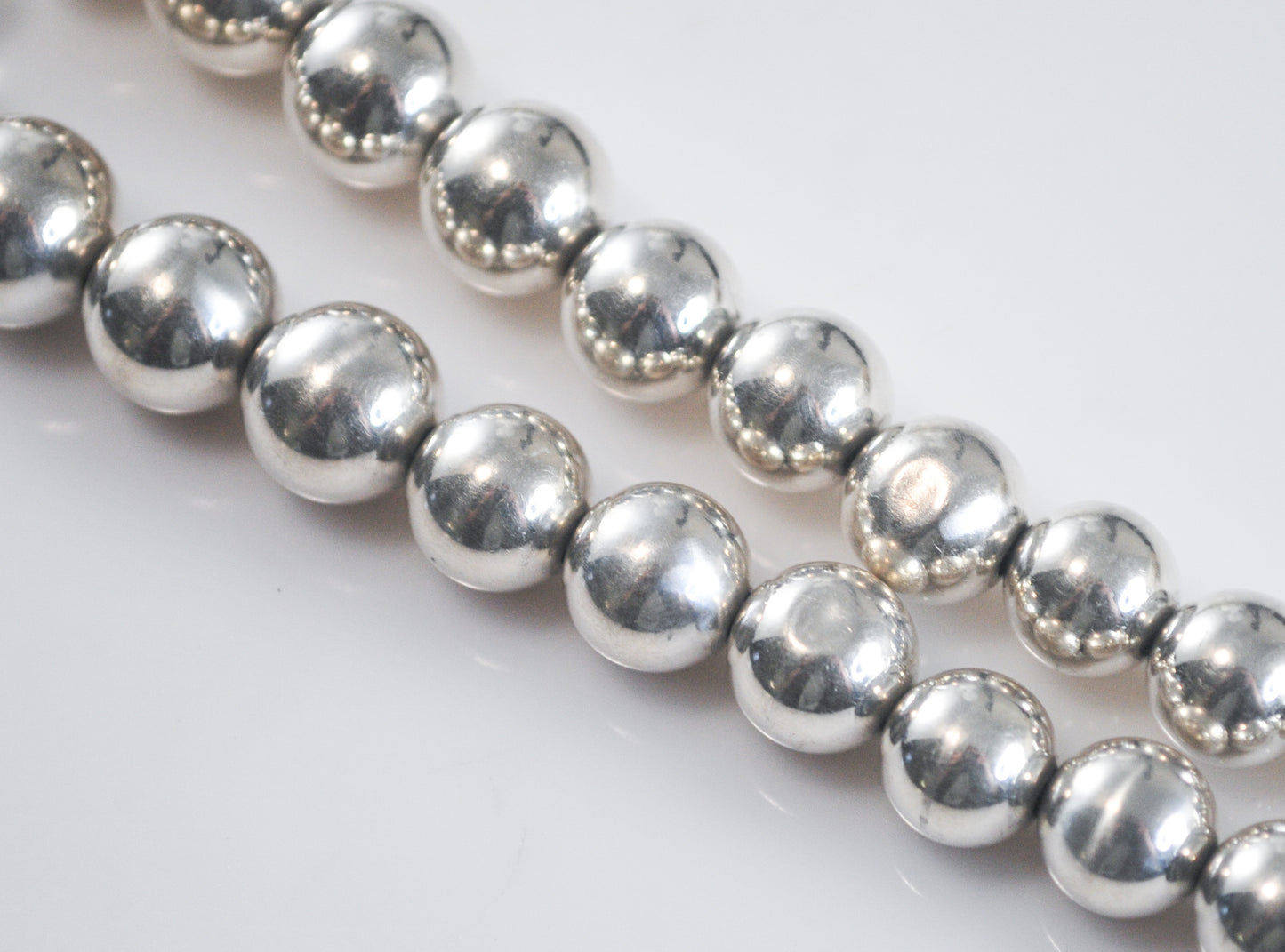 Heavy Sterling Silver Graduated Bead Ball Necklace 30 Inches