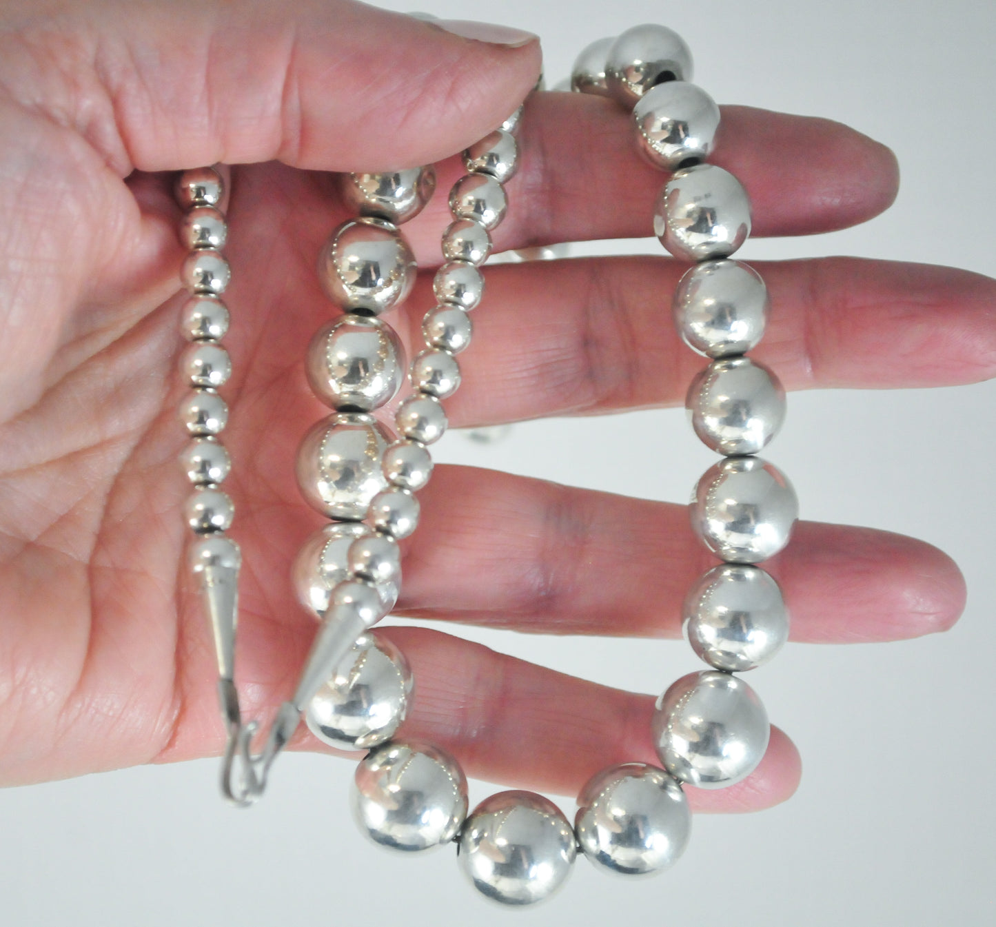 Heavy Sterling Silver Graduated Bead Ball Necklace 30 Inches